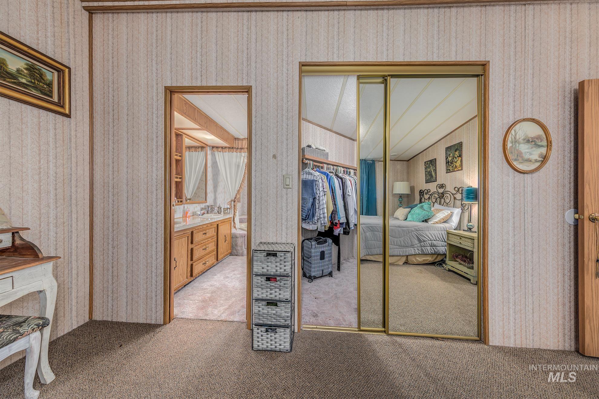 property viewer photo 11