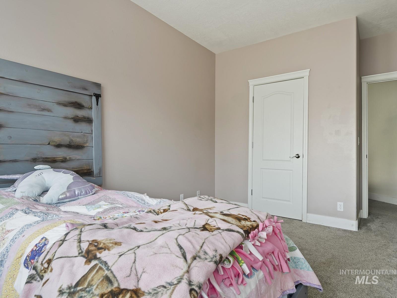 property viewer photo 14