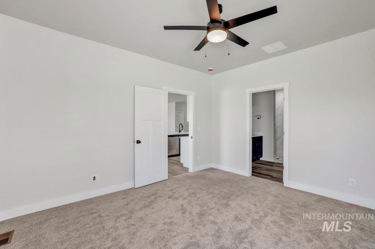 property viewer photo 19