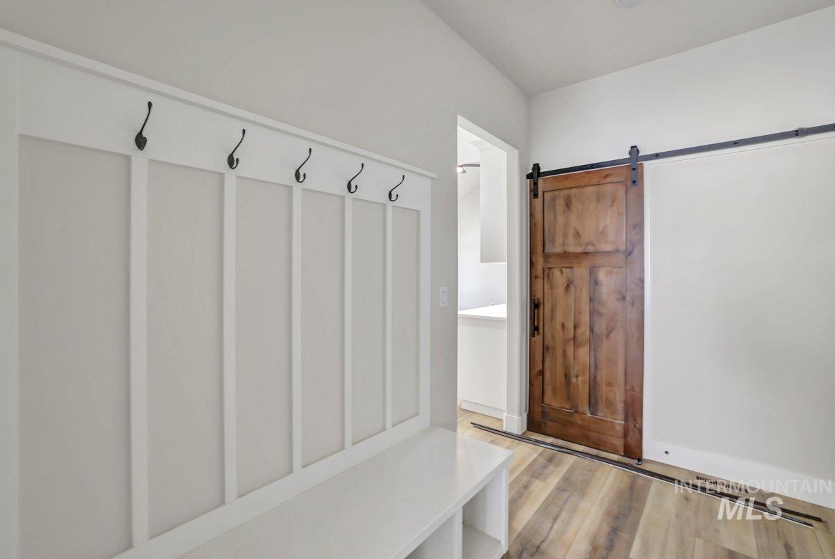 property viewer photo 25