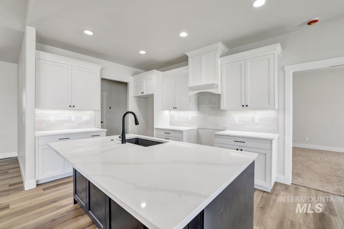 property viewer photo 6
