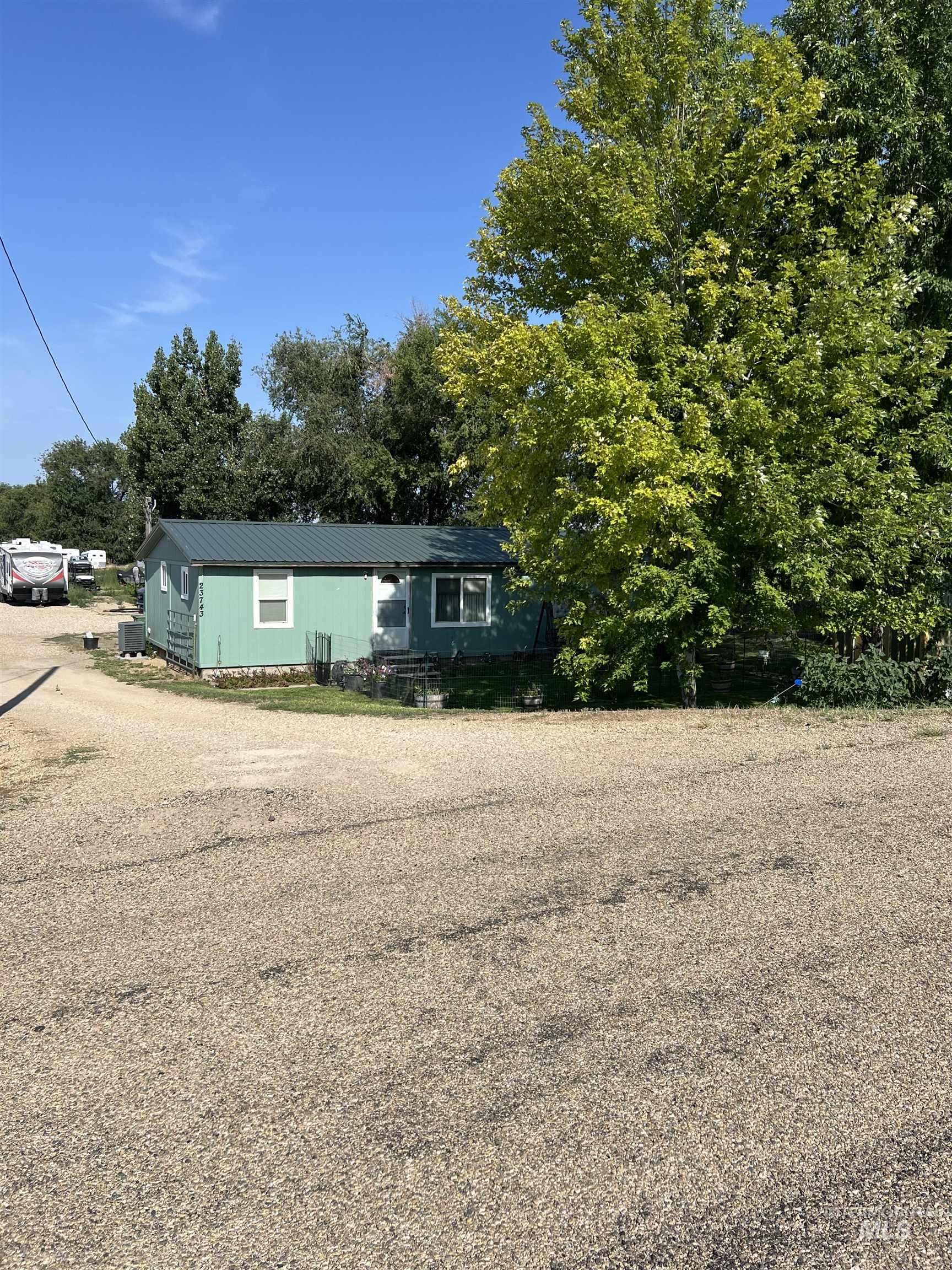 main property photo 21