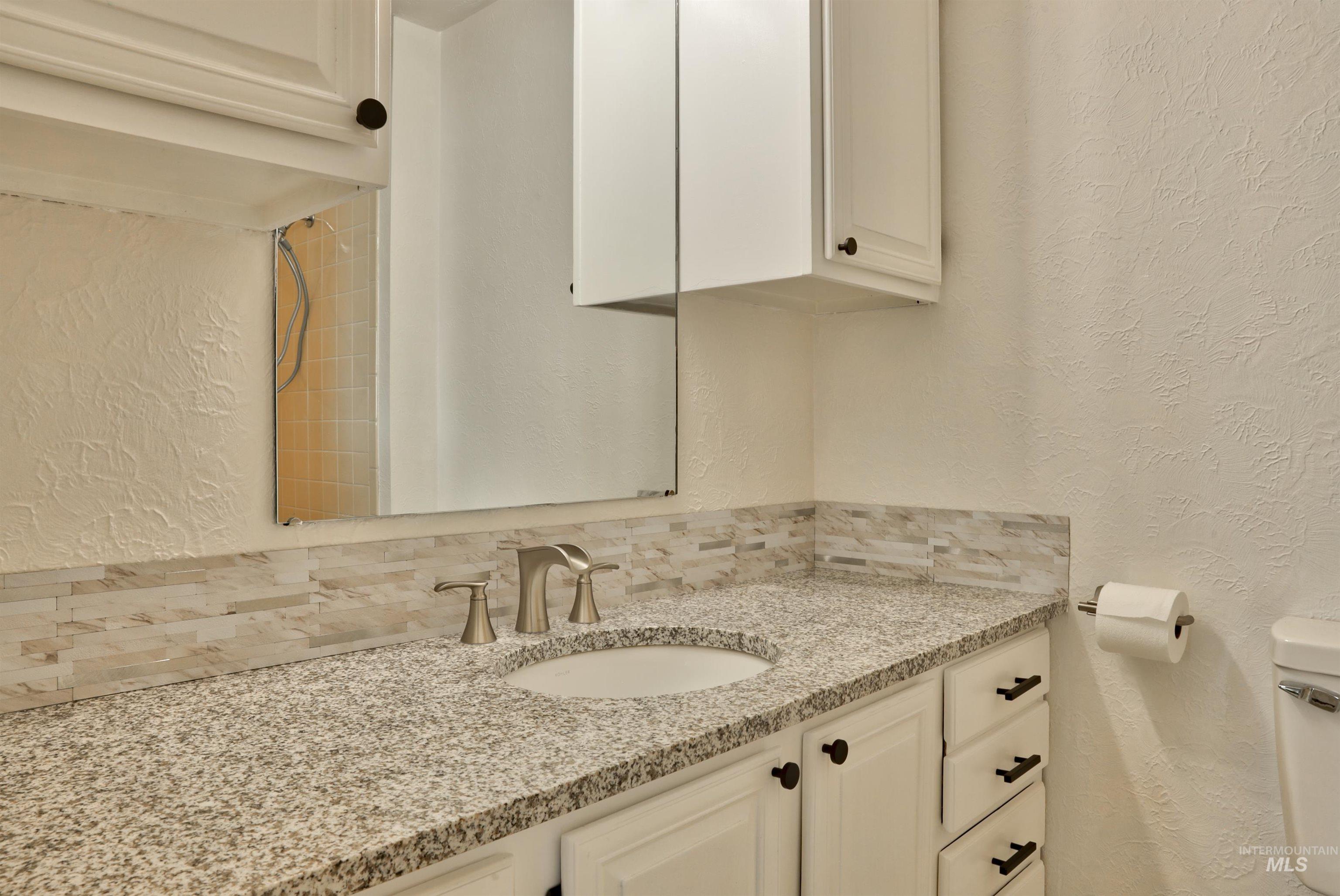 property viewer photo 18