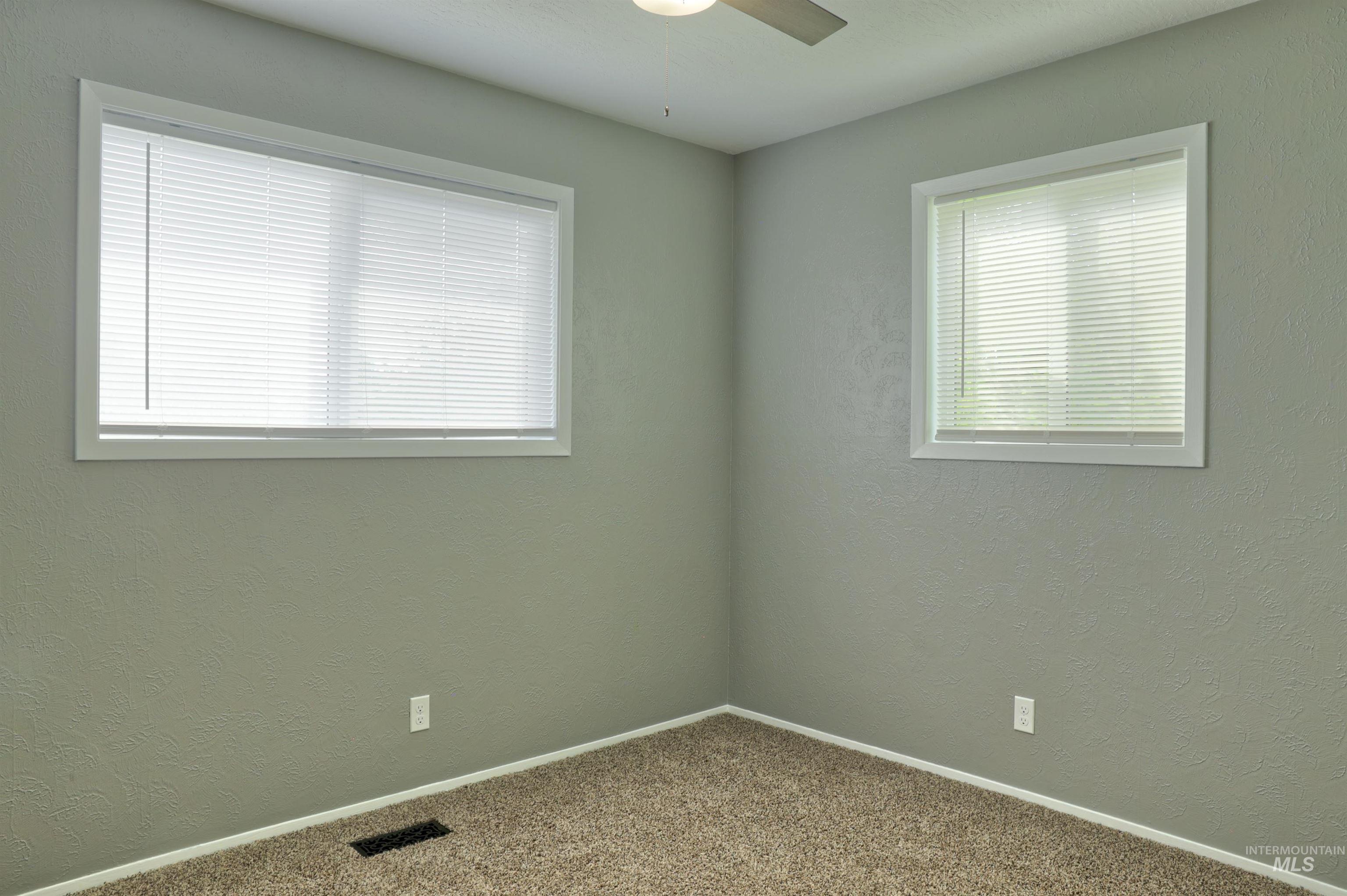 property viewer photo 19