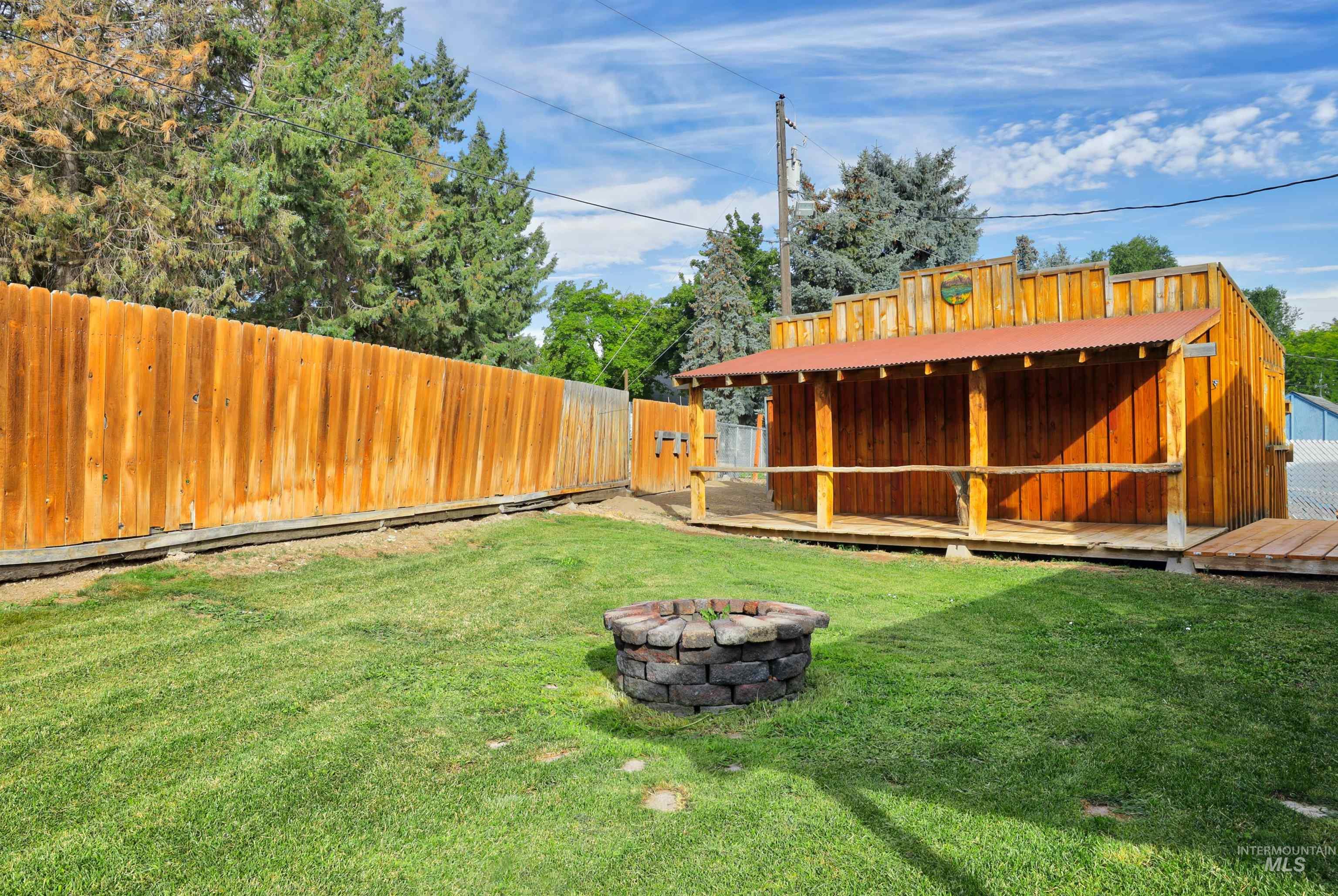 property viewer photo 2