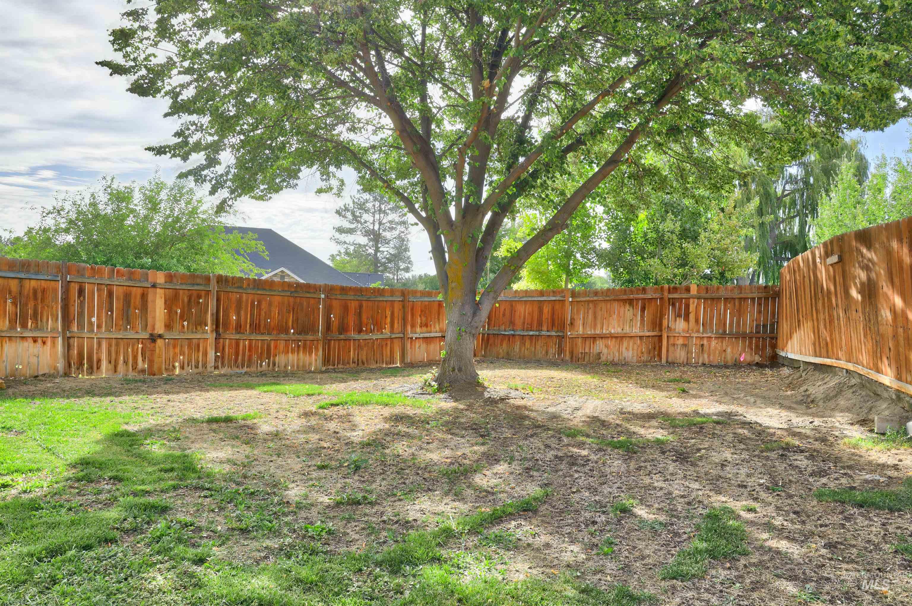 property viewer photo 24
