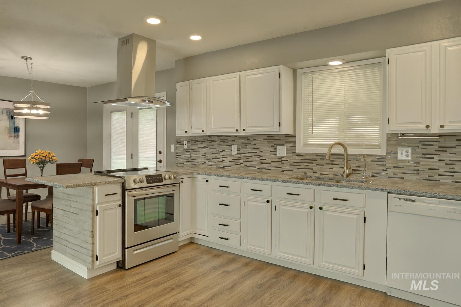 property viewer photo 5