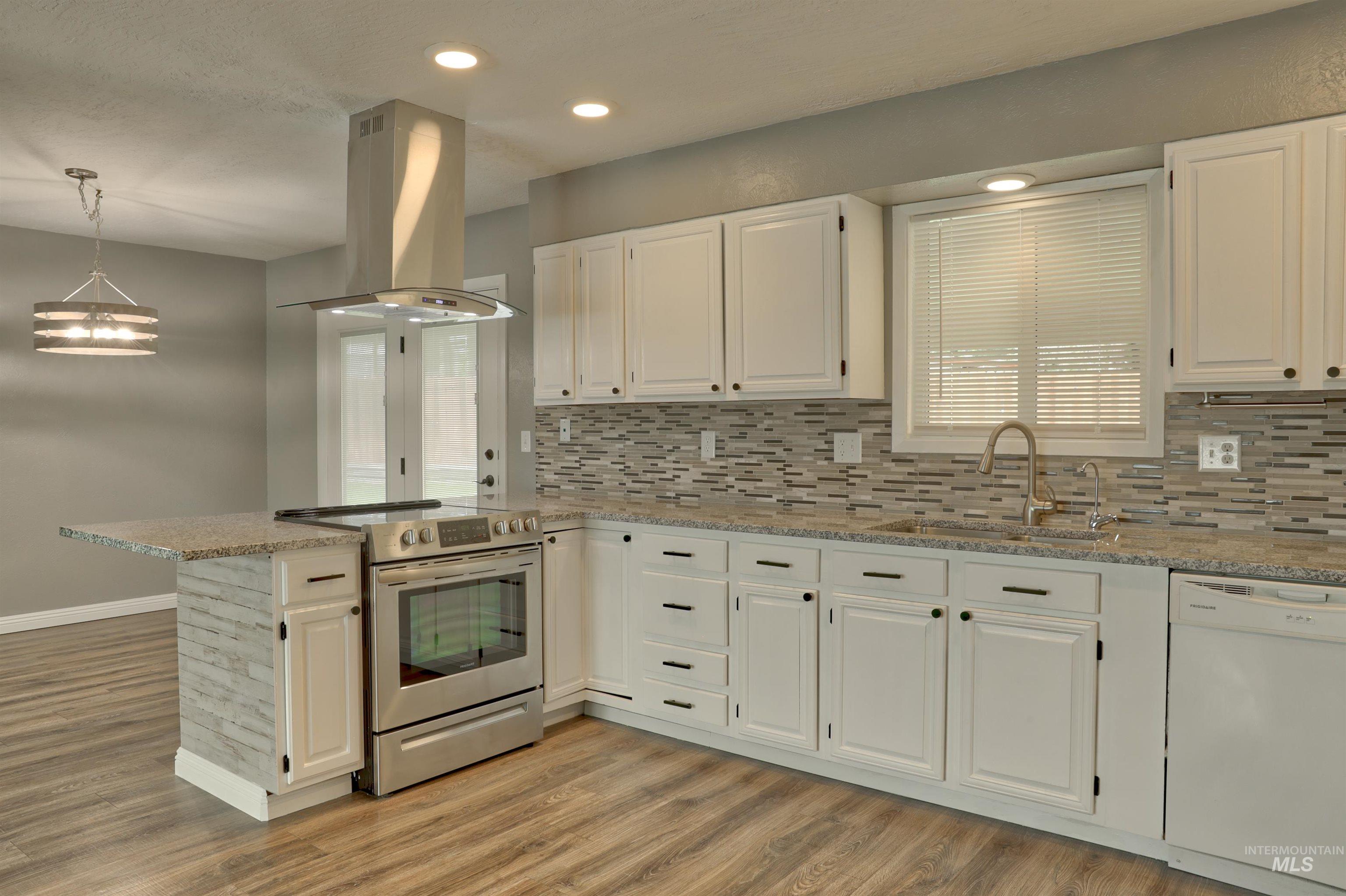 property viewer photo 6