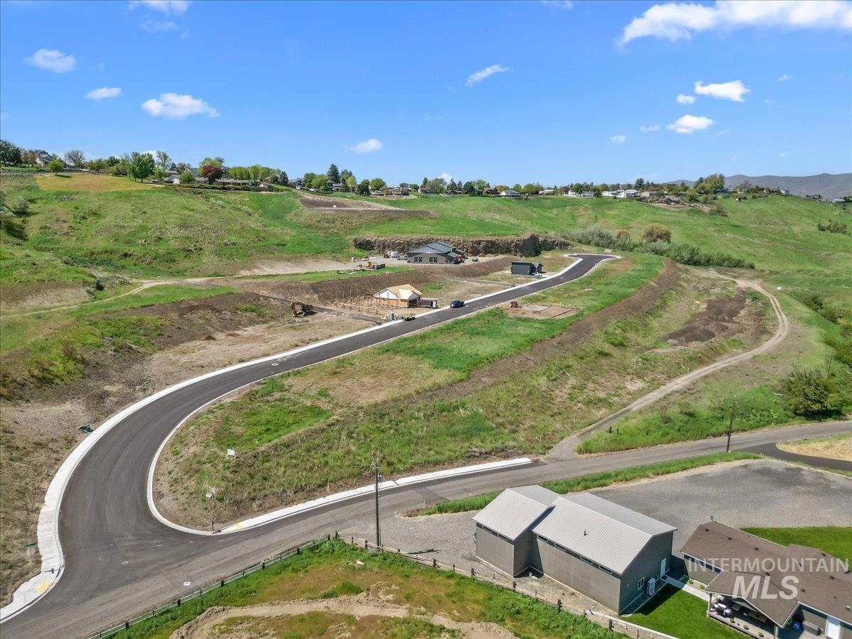 main property photo 4