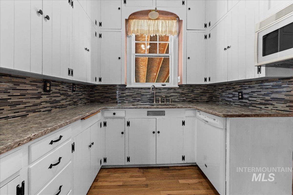 property viewer photo 14