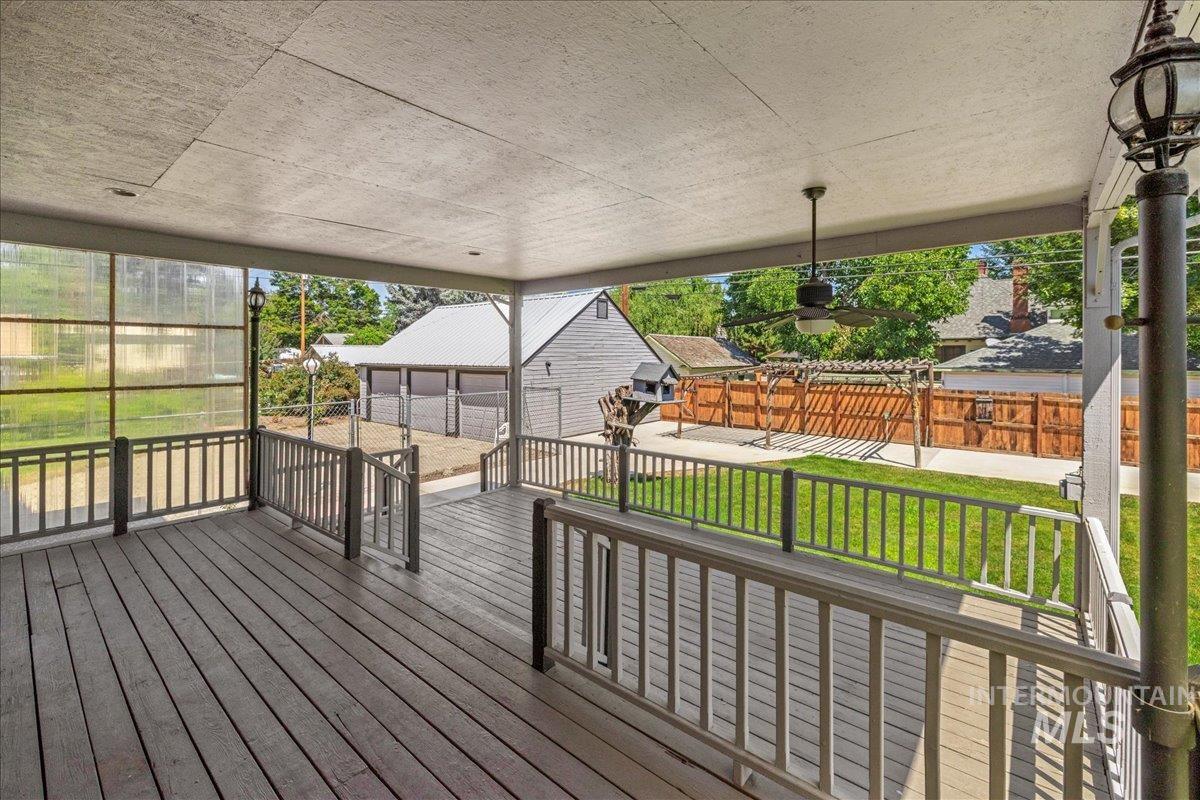 property viewer photo 22