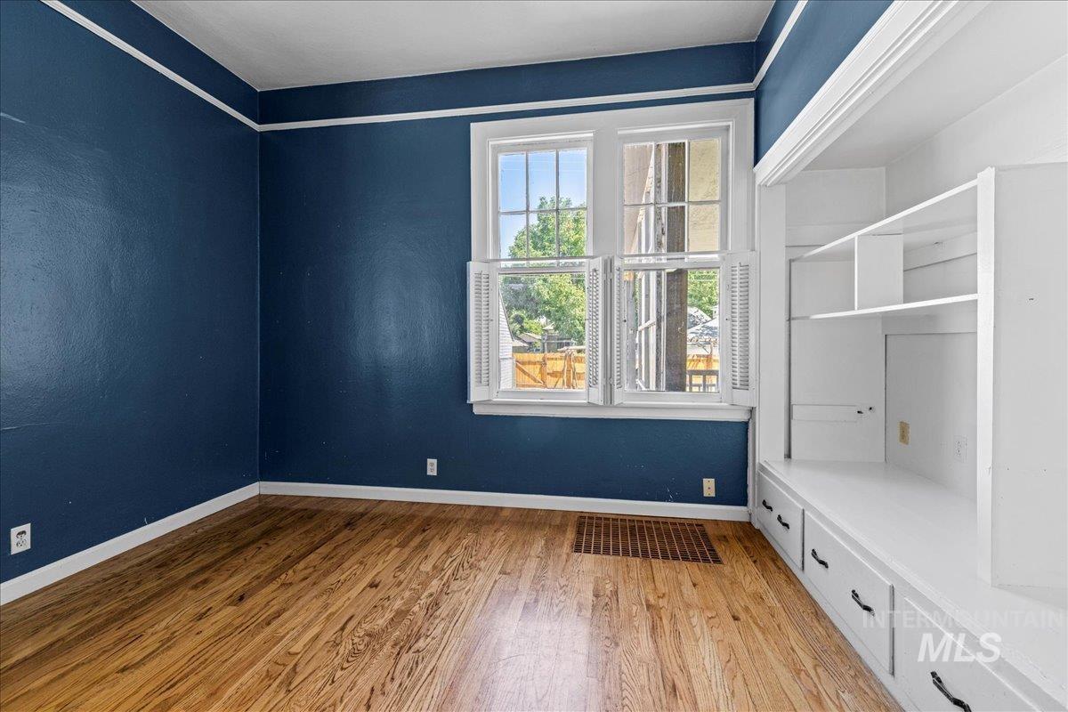 property viewer photo 27