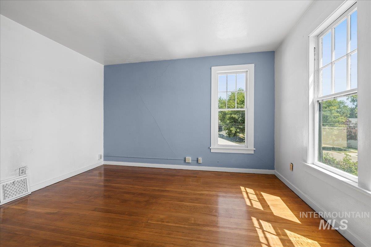 property viewer photo 37
