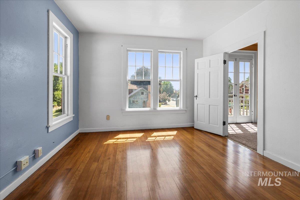 property viewer photo 38