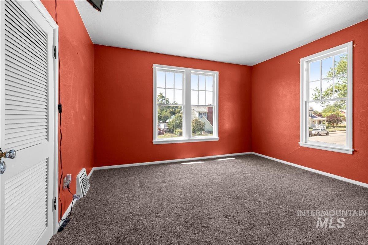 property viewer photo 41