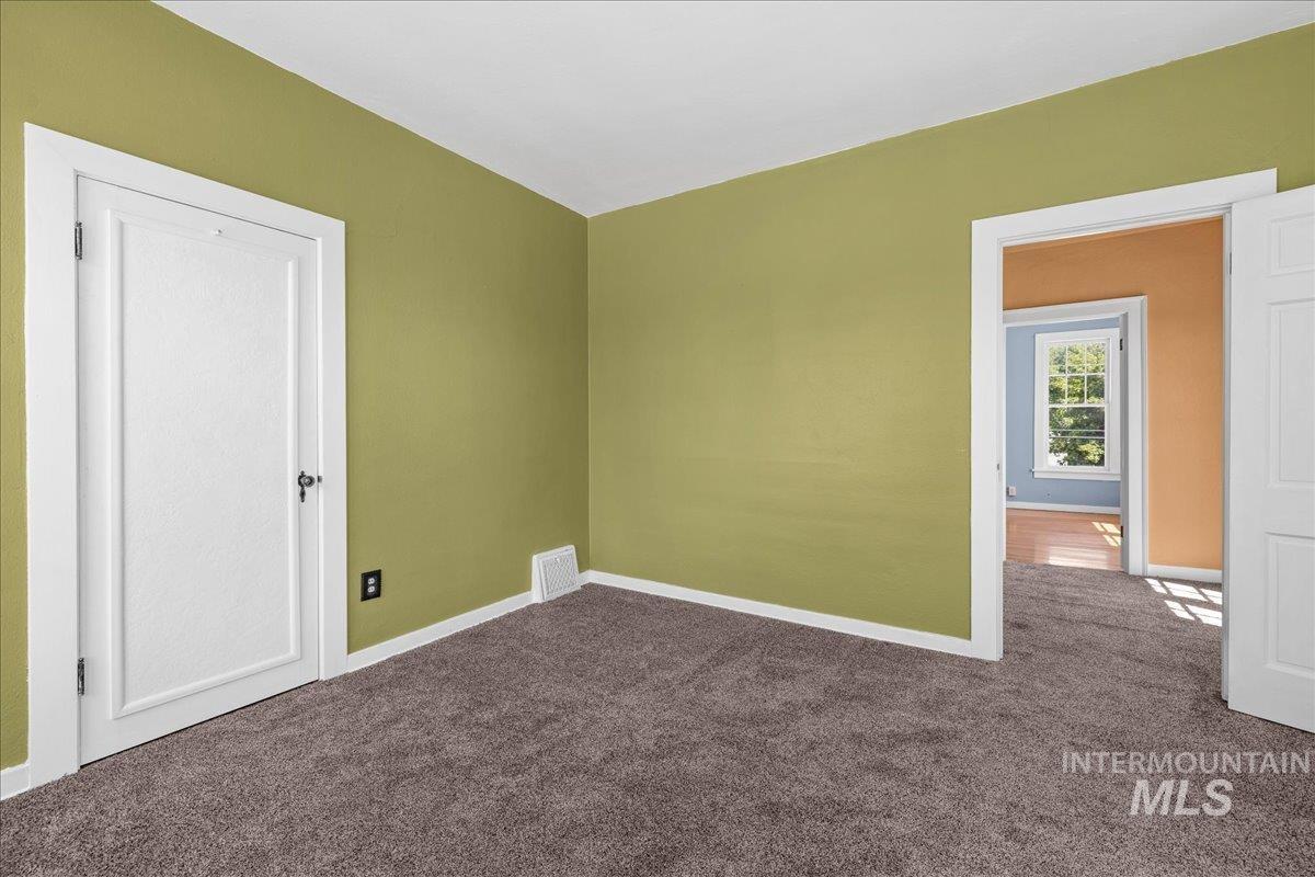 property viewer photo 44