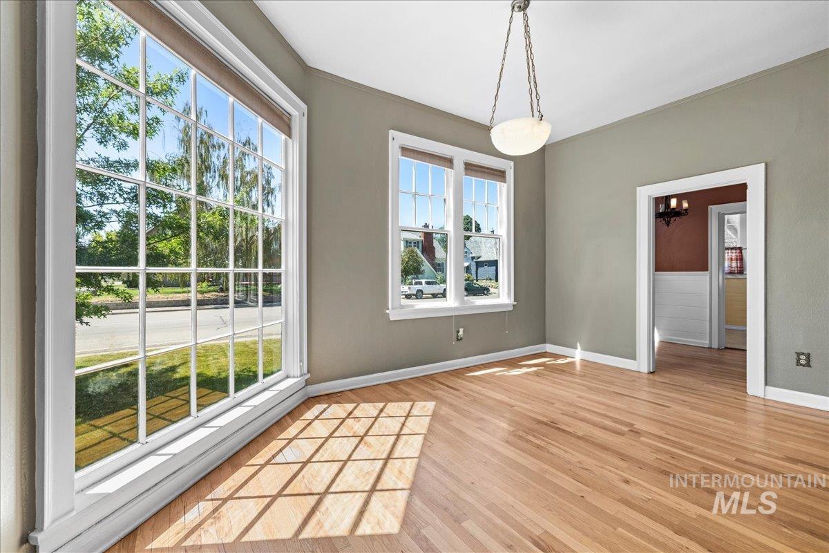property viewer photo 9