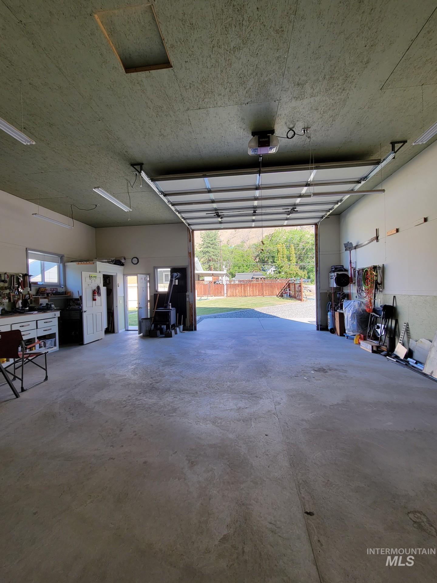 property viewer photo 12