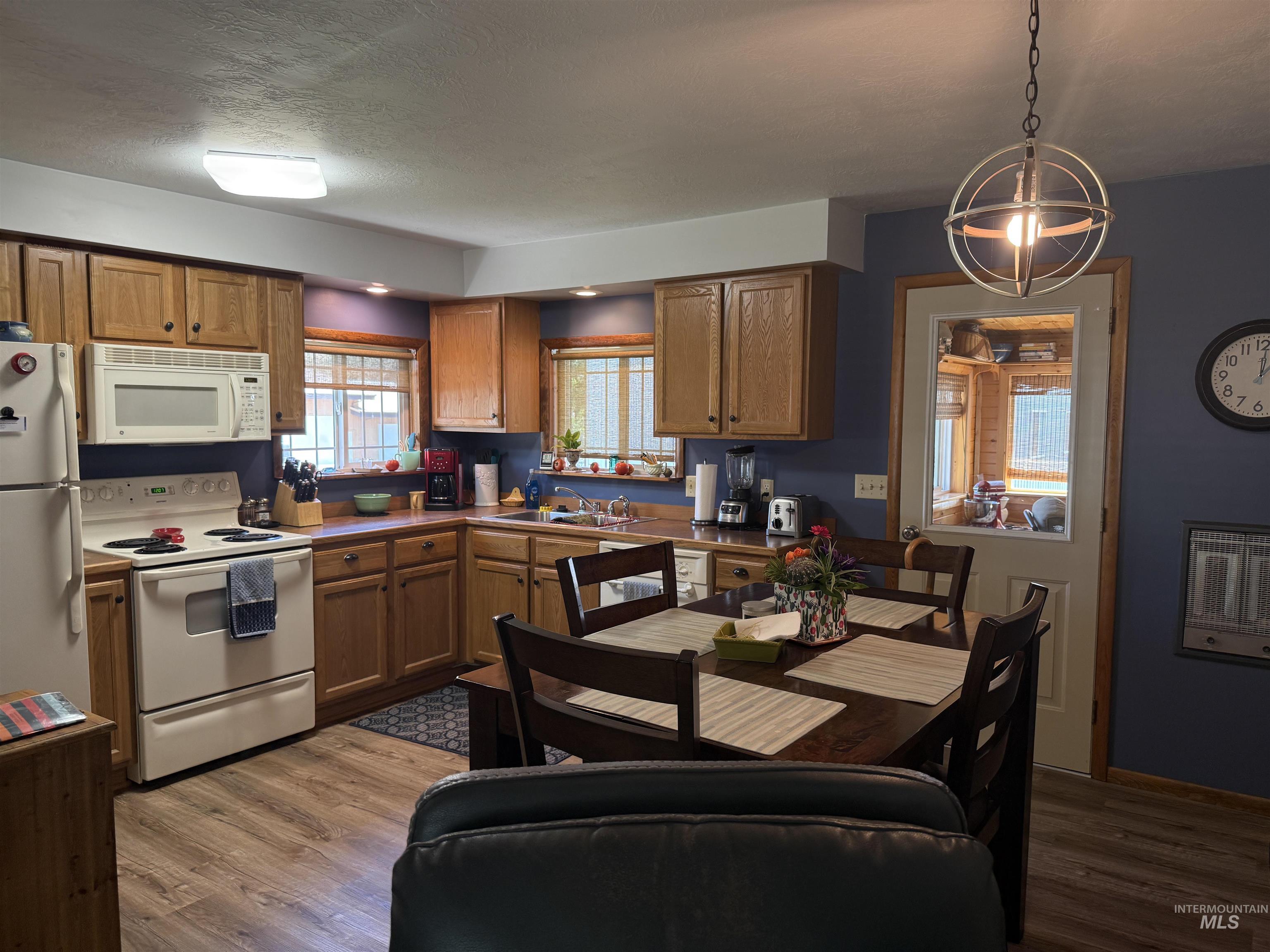 property viewer photo 15