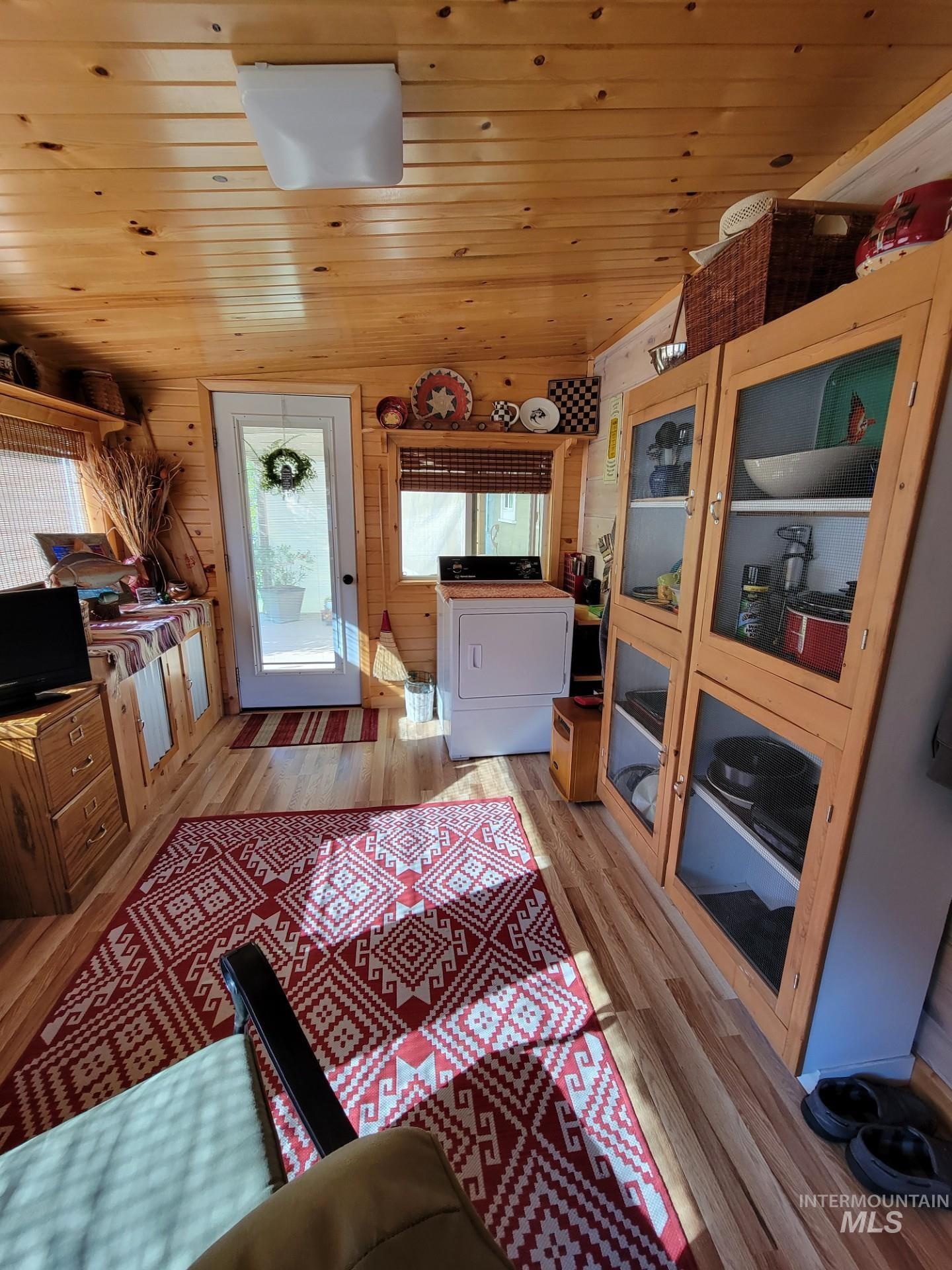 property viewer photo 16