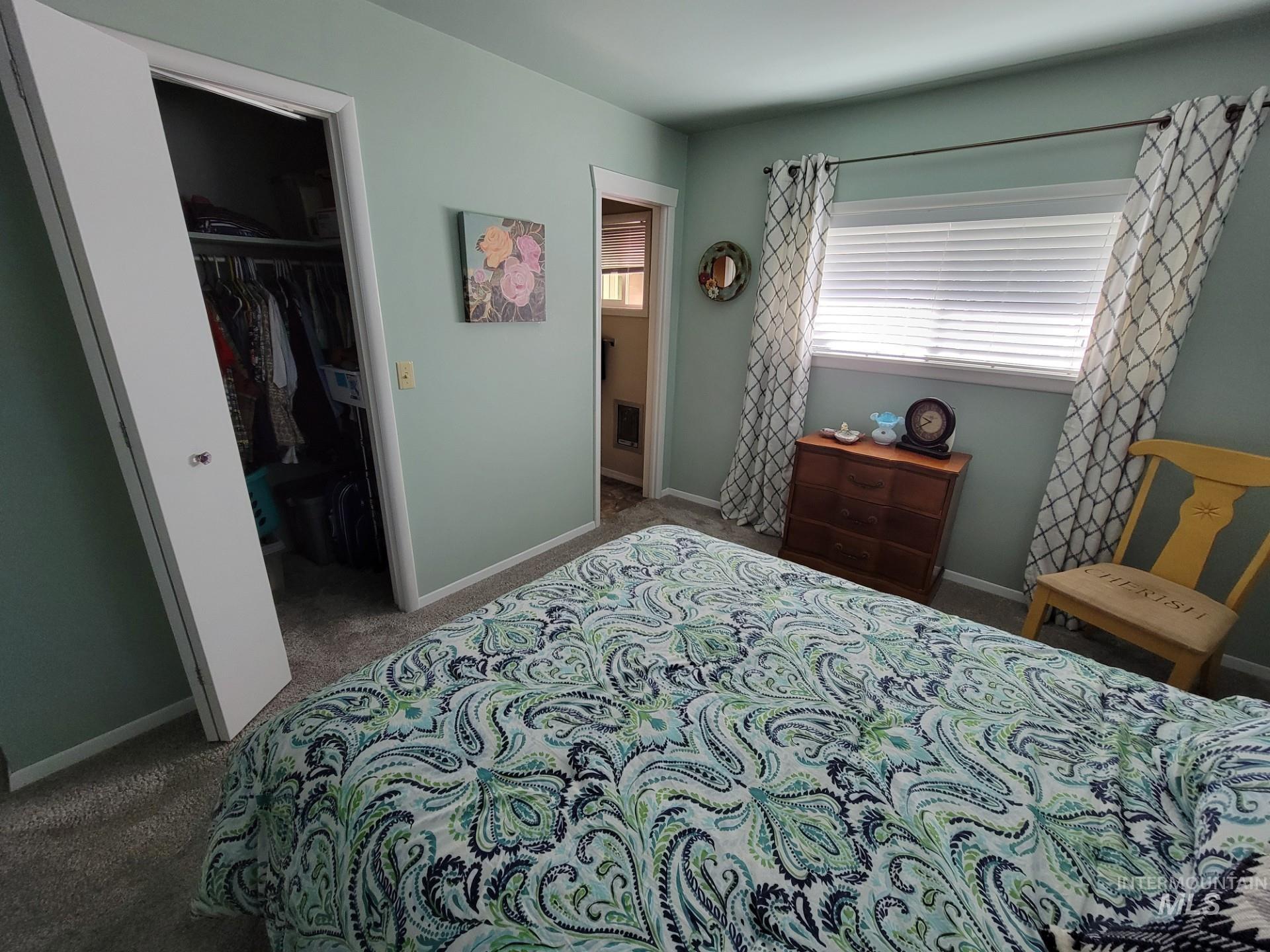 property viewer photo 18