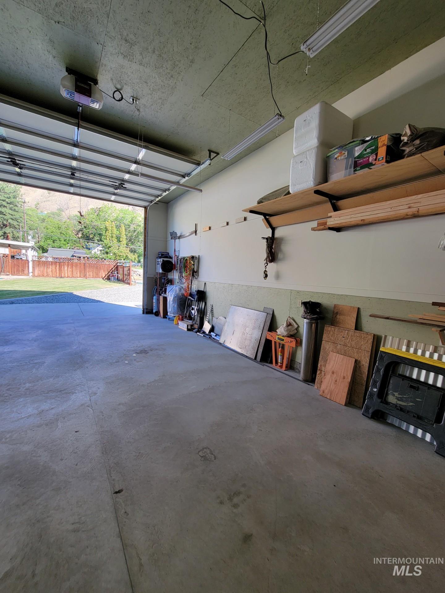 property viewer photo 20
