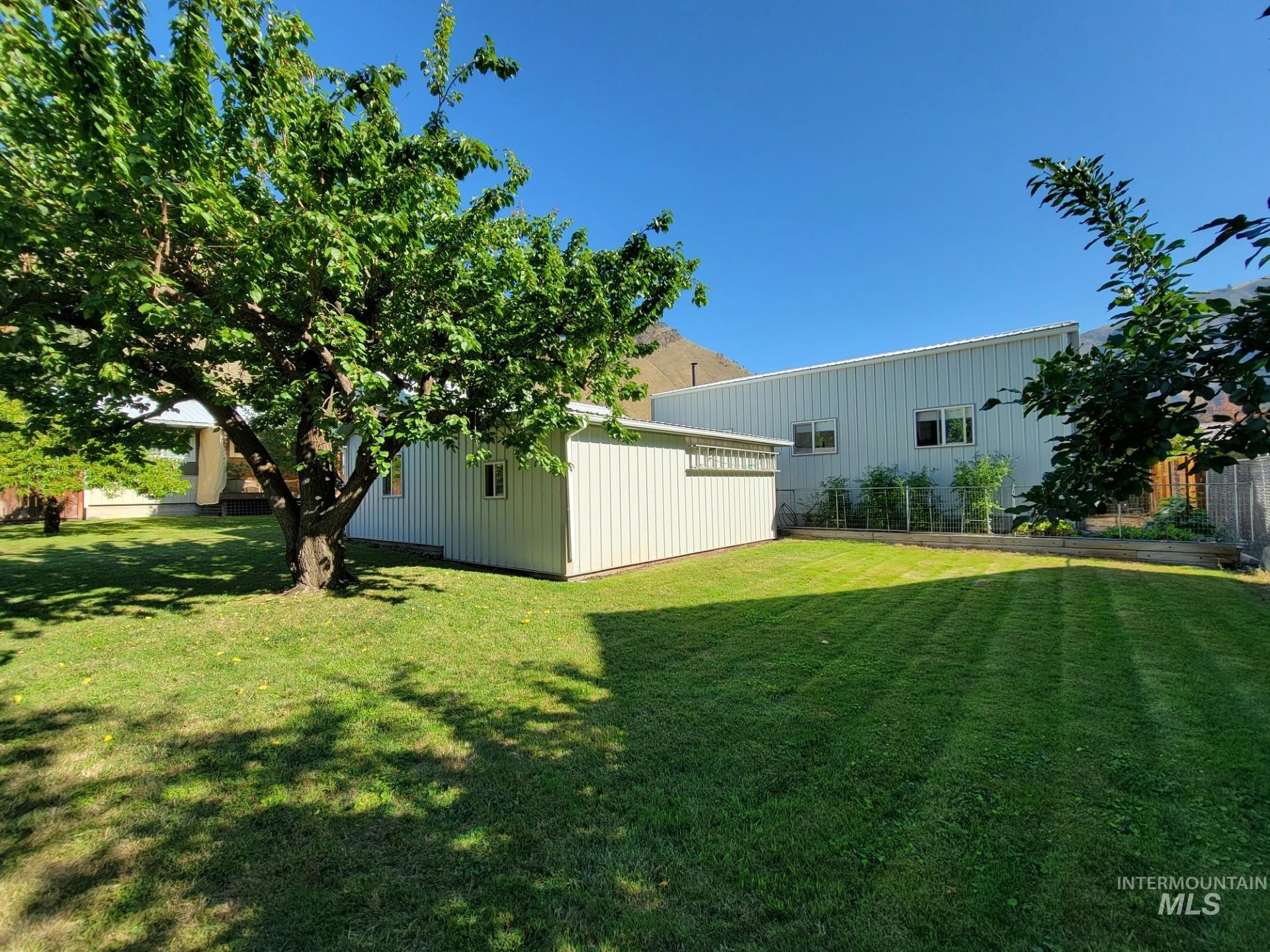 property viewer photo 21