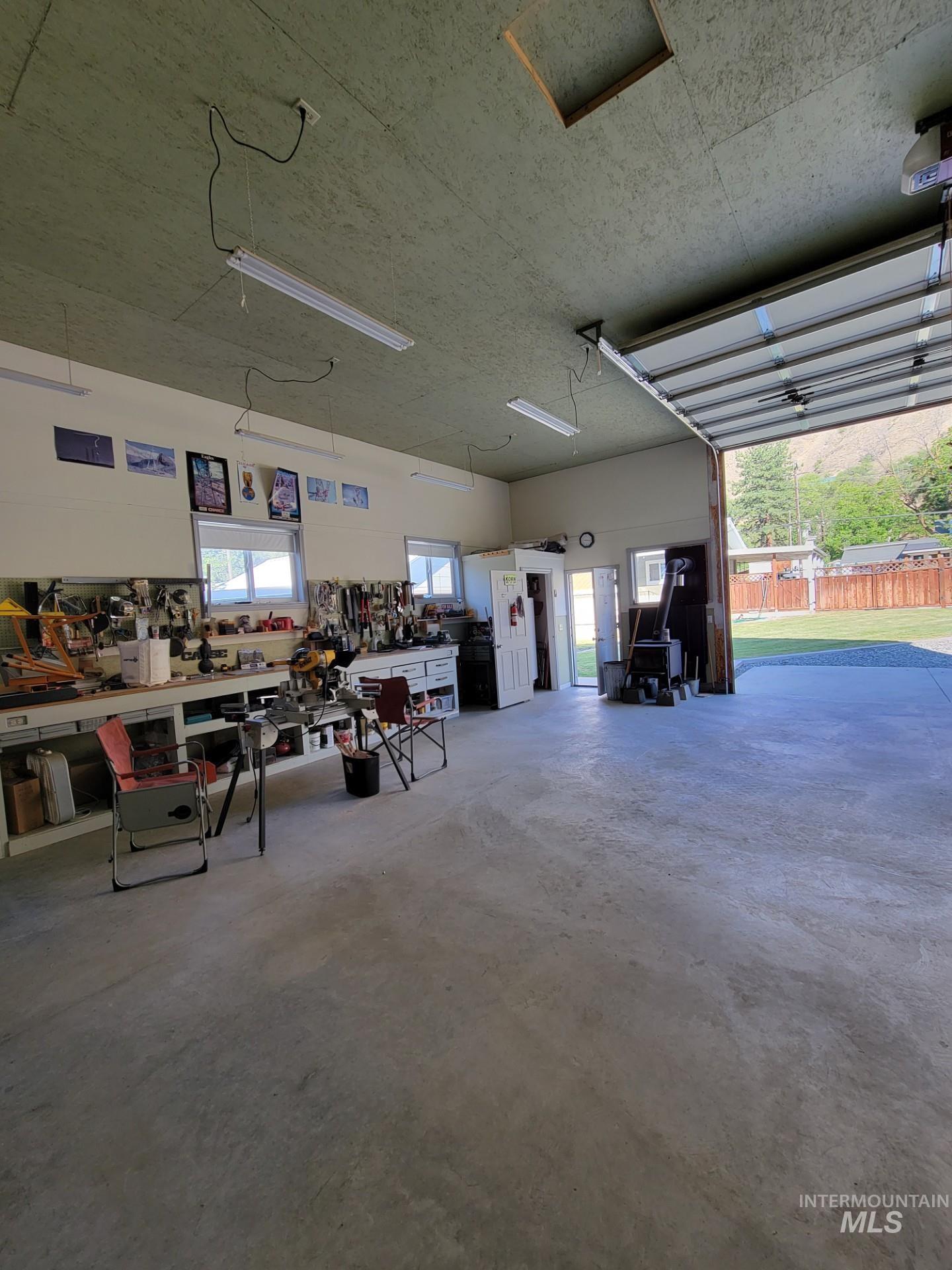 property viewer photo 9