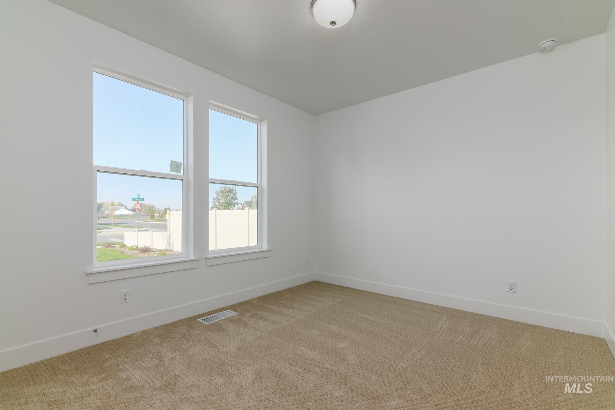 property viewer photo 20
