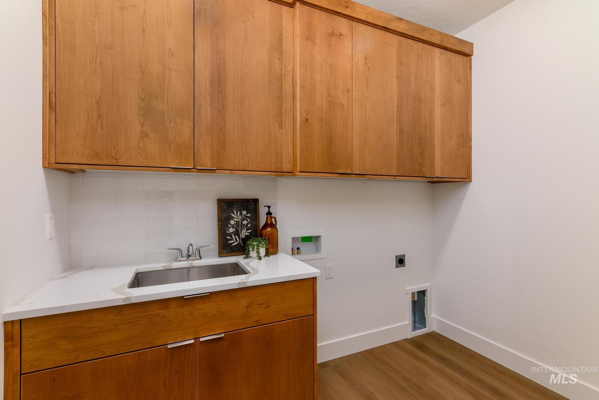 property viewer photo 22
