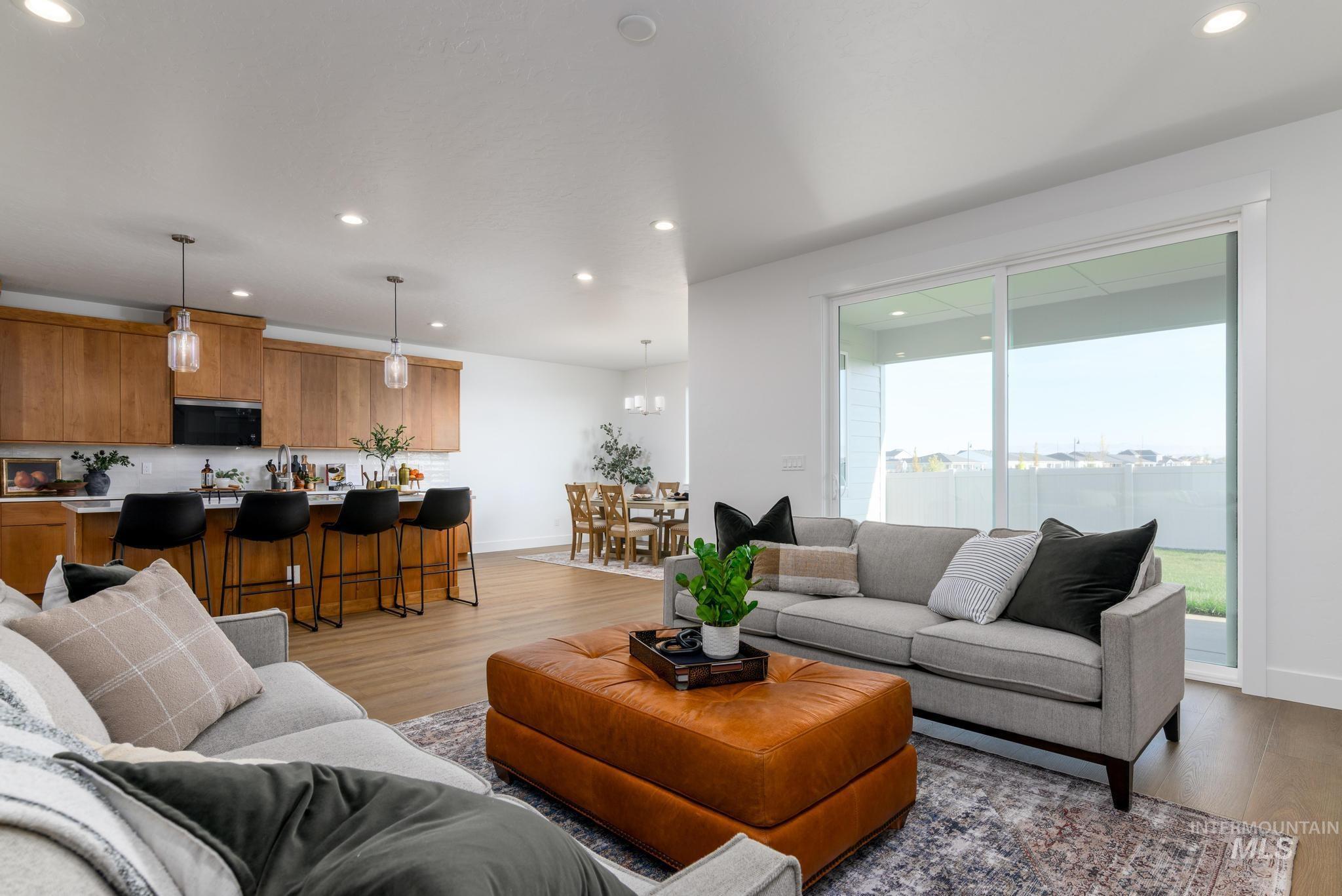 property viewer photo 6