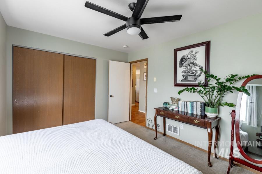 property viewer photo 22