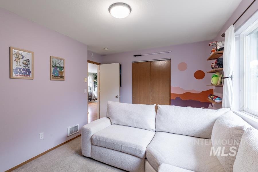 property viewer photo 25