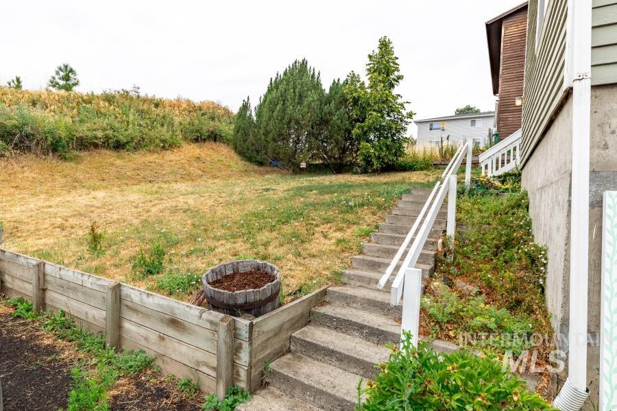 property viewer photo 5