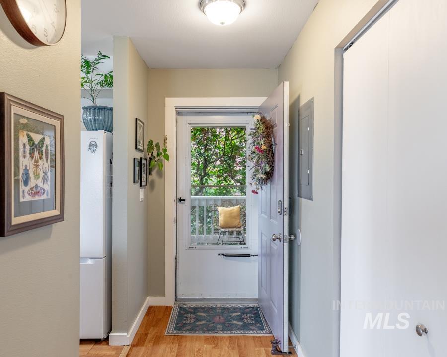 property viewer photo 6