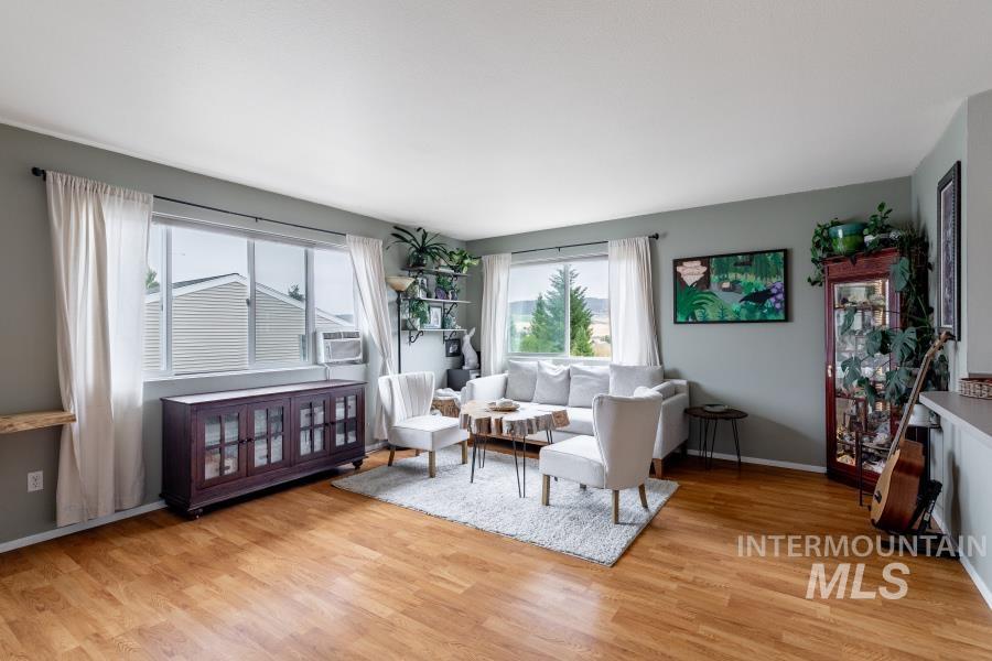 property viewer photo 8