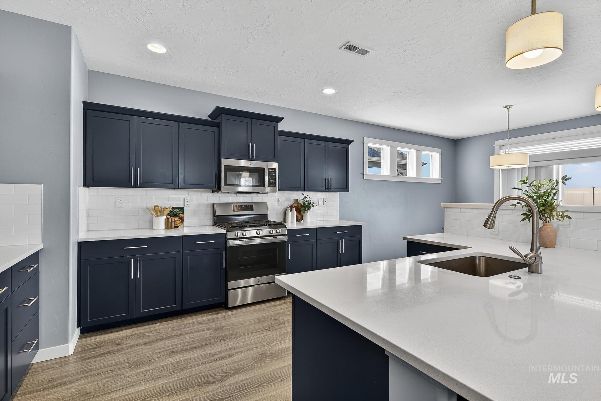 property viewer photo 15