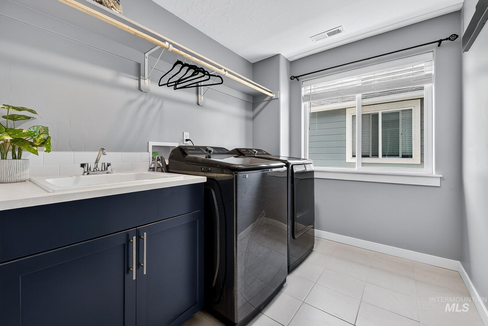 property viewer photo 41