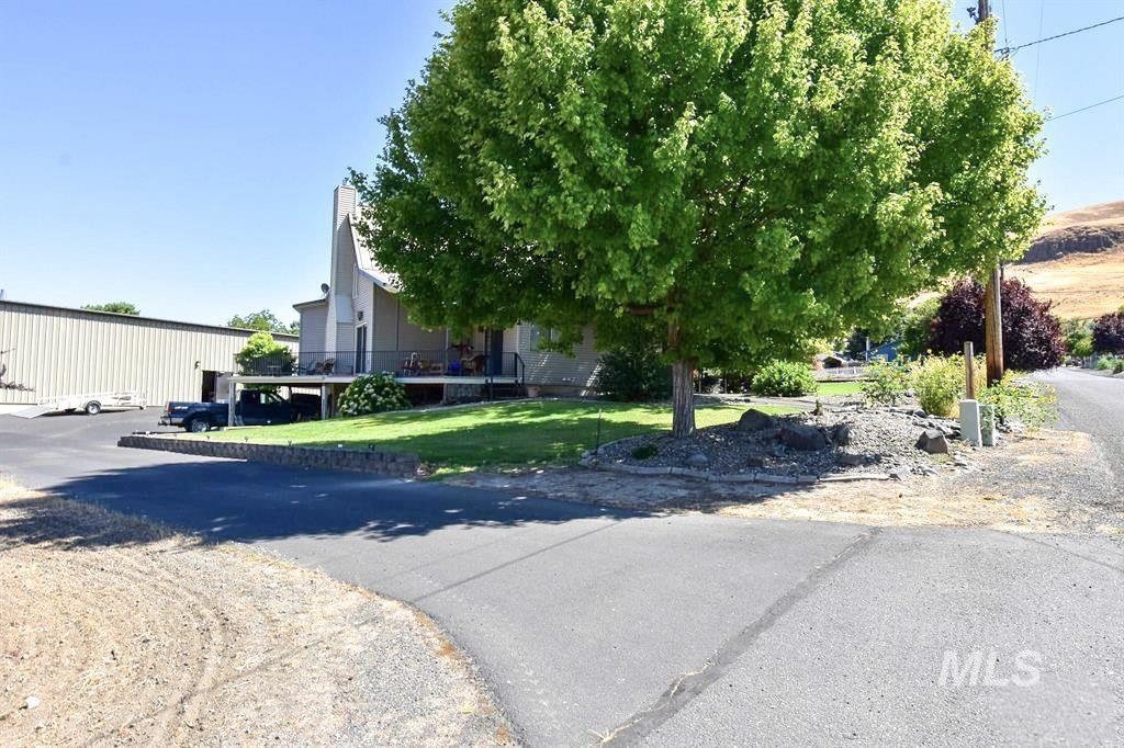 main property photo 37