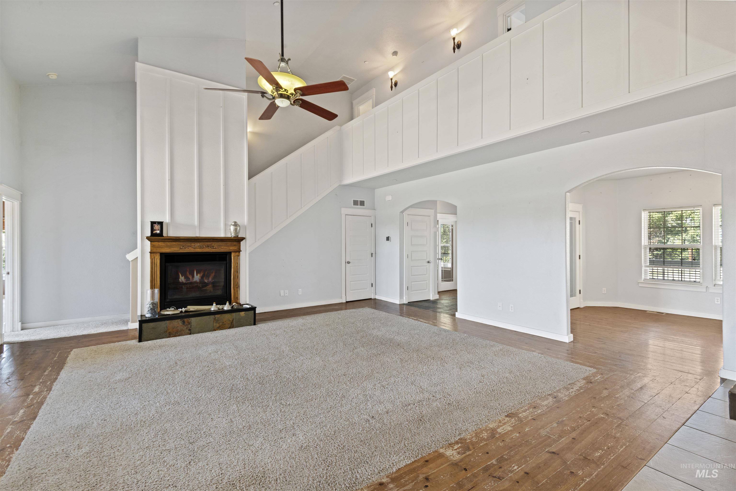 property viewer photo 12