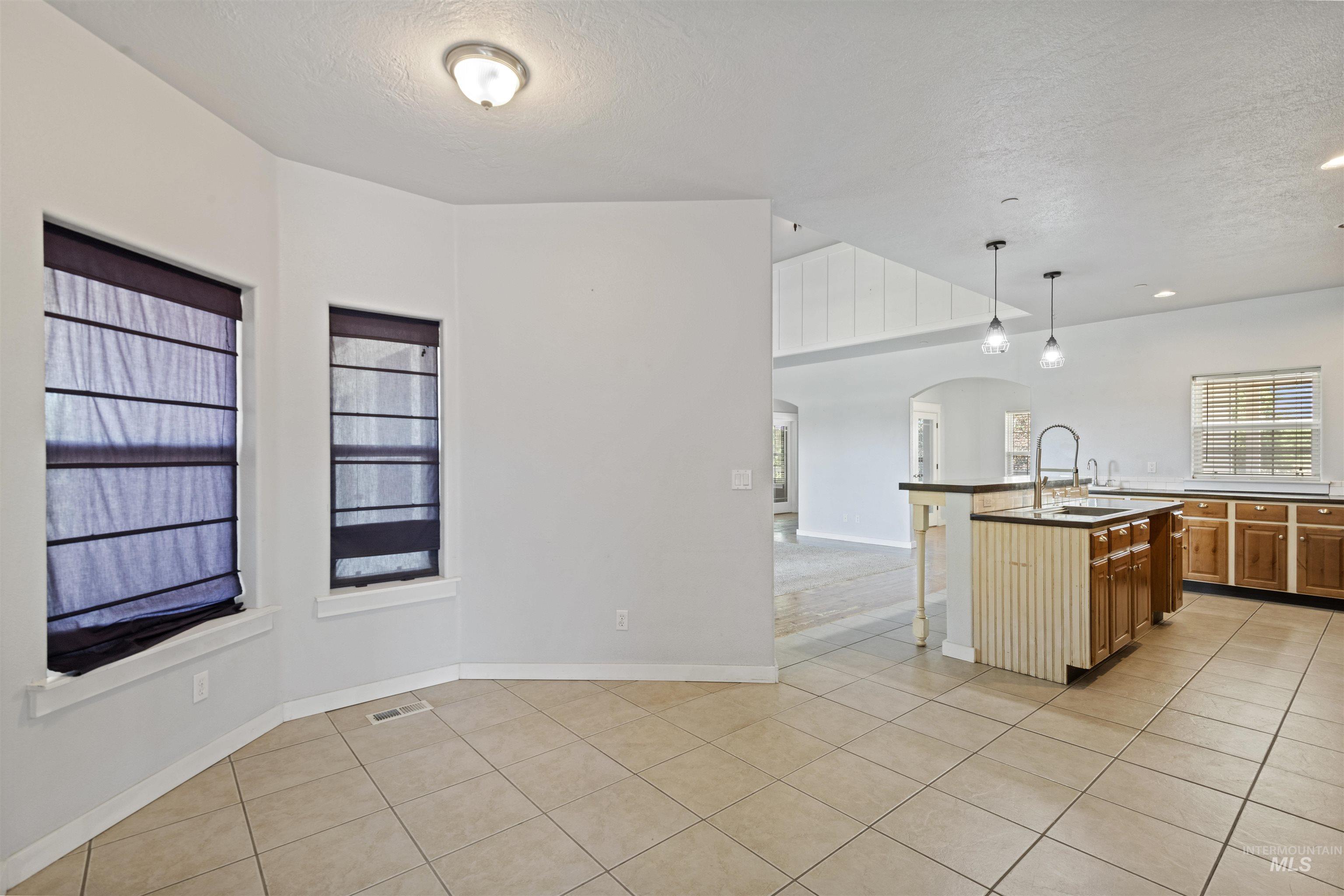 property viewer photo 15