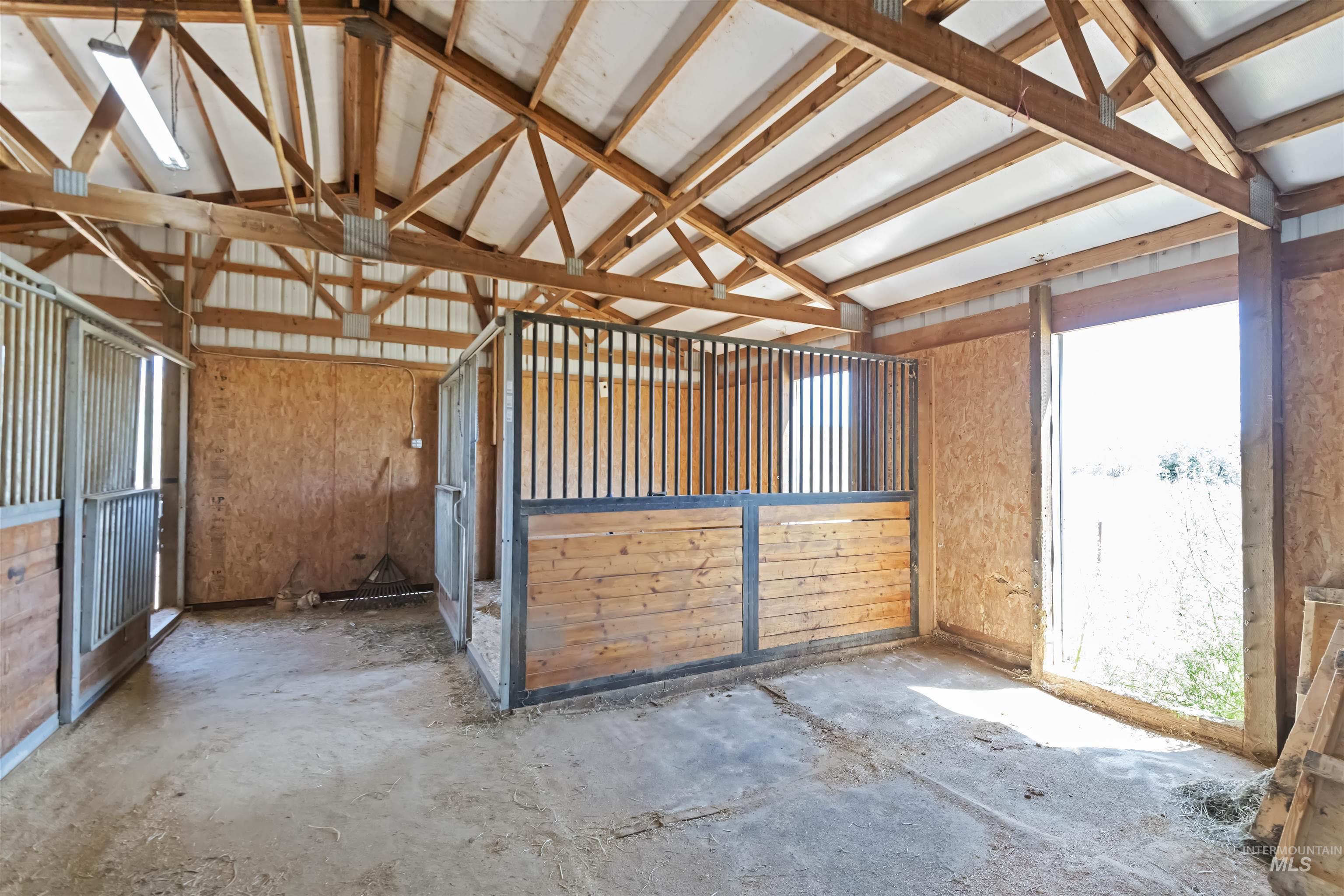 property viewer photo 35