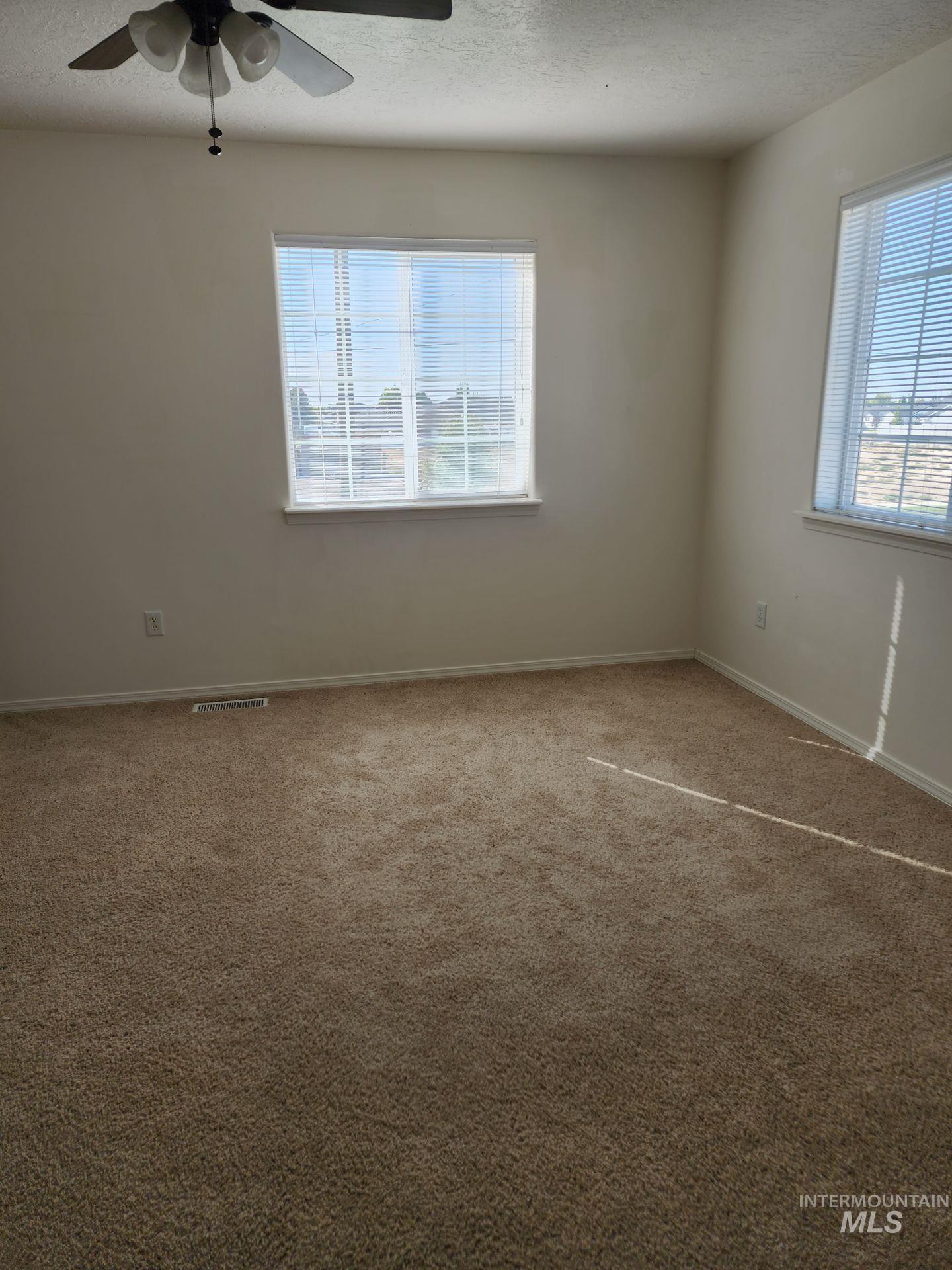 property viewer photo 13