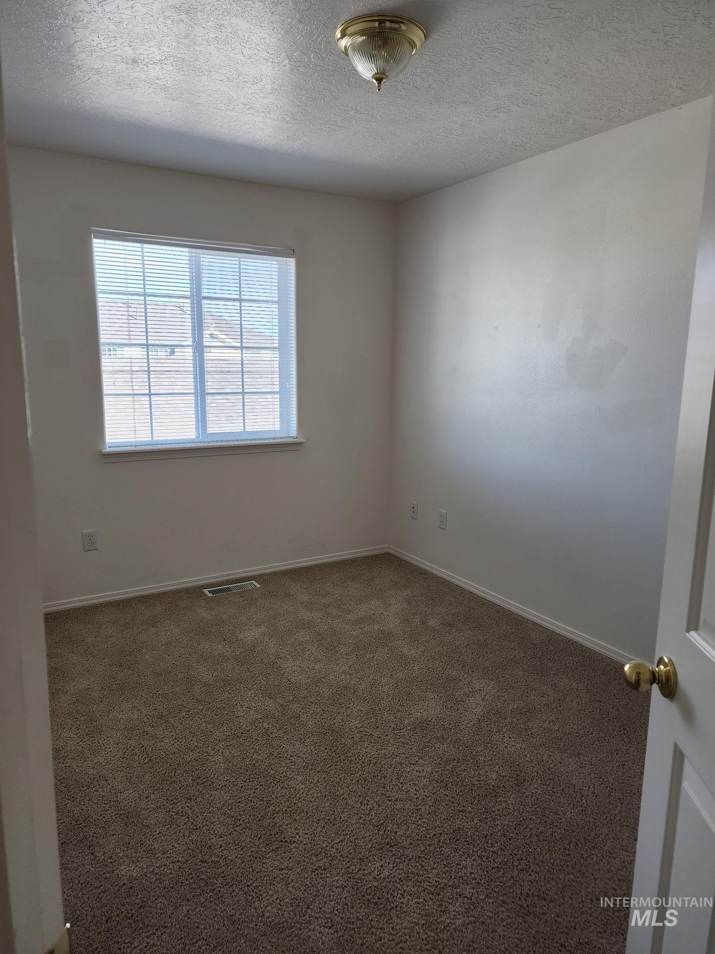 property viewer photo 17