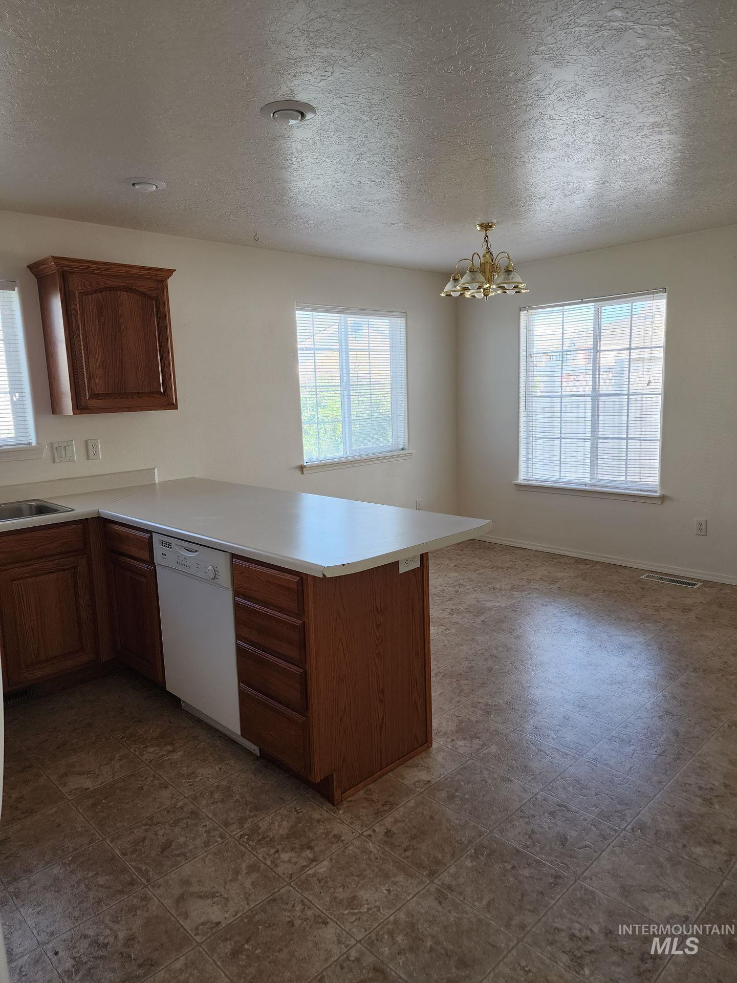 property viewer photo 6