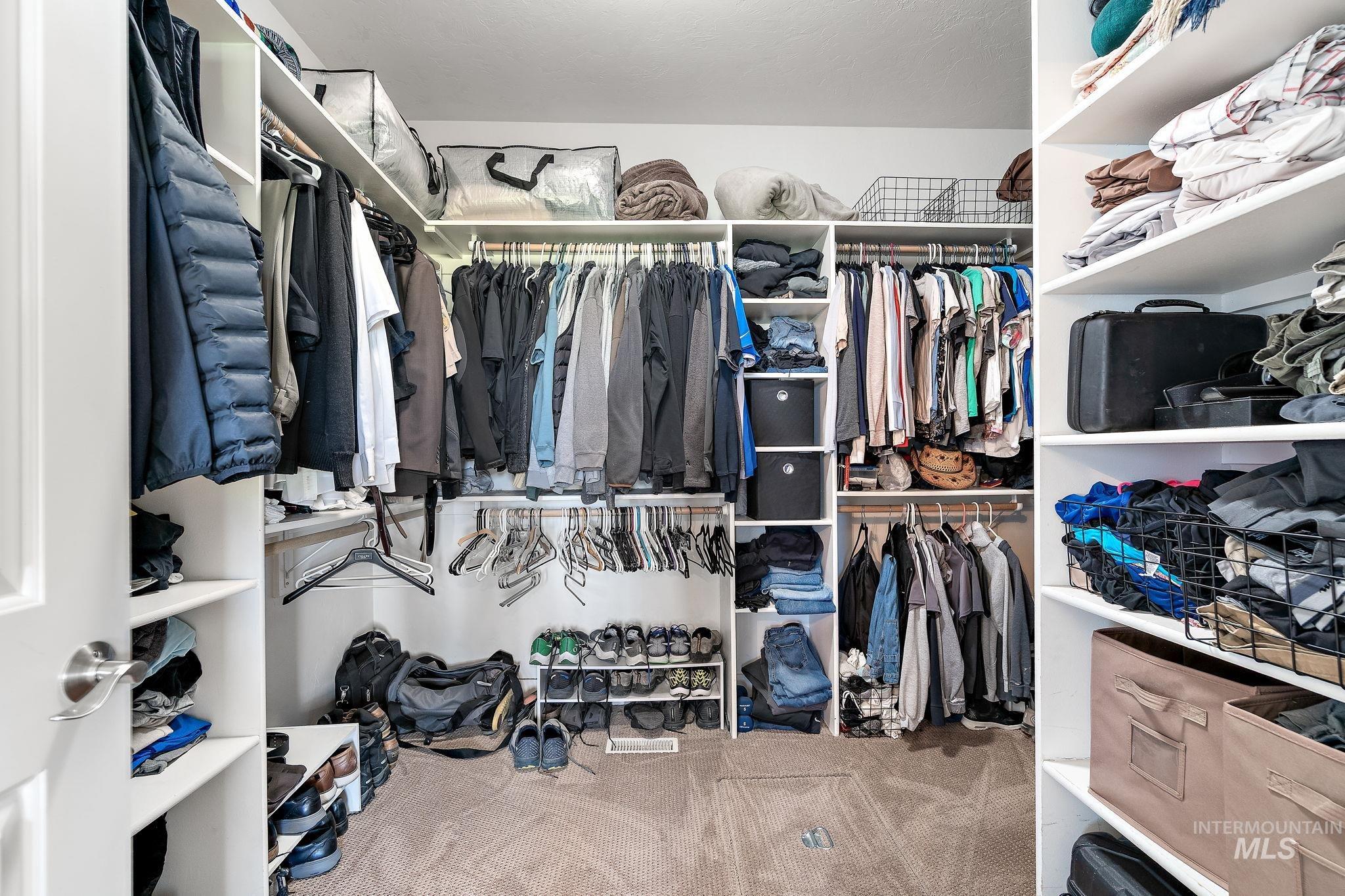 property viewer photo 10