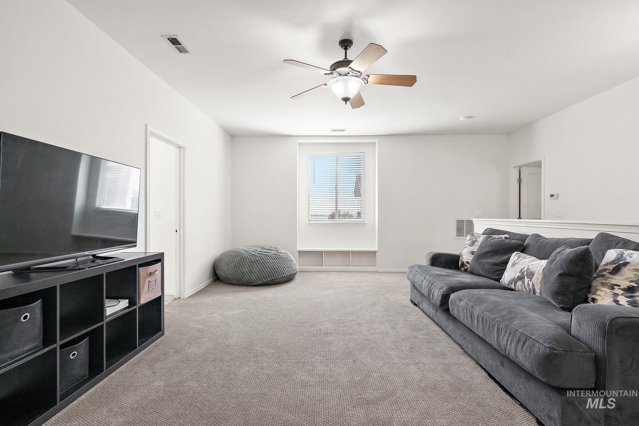 property viewer photo 23