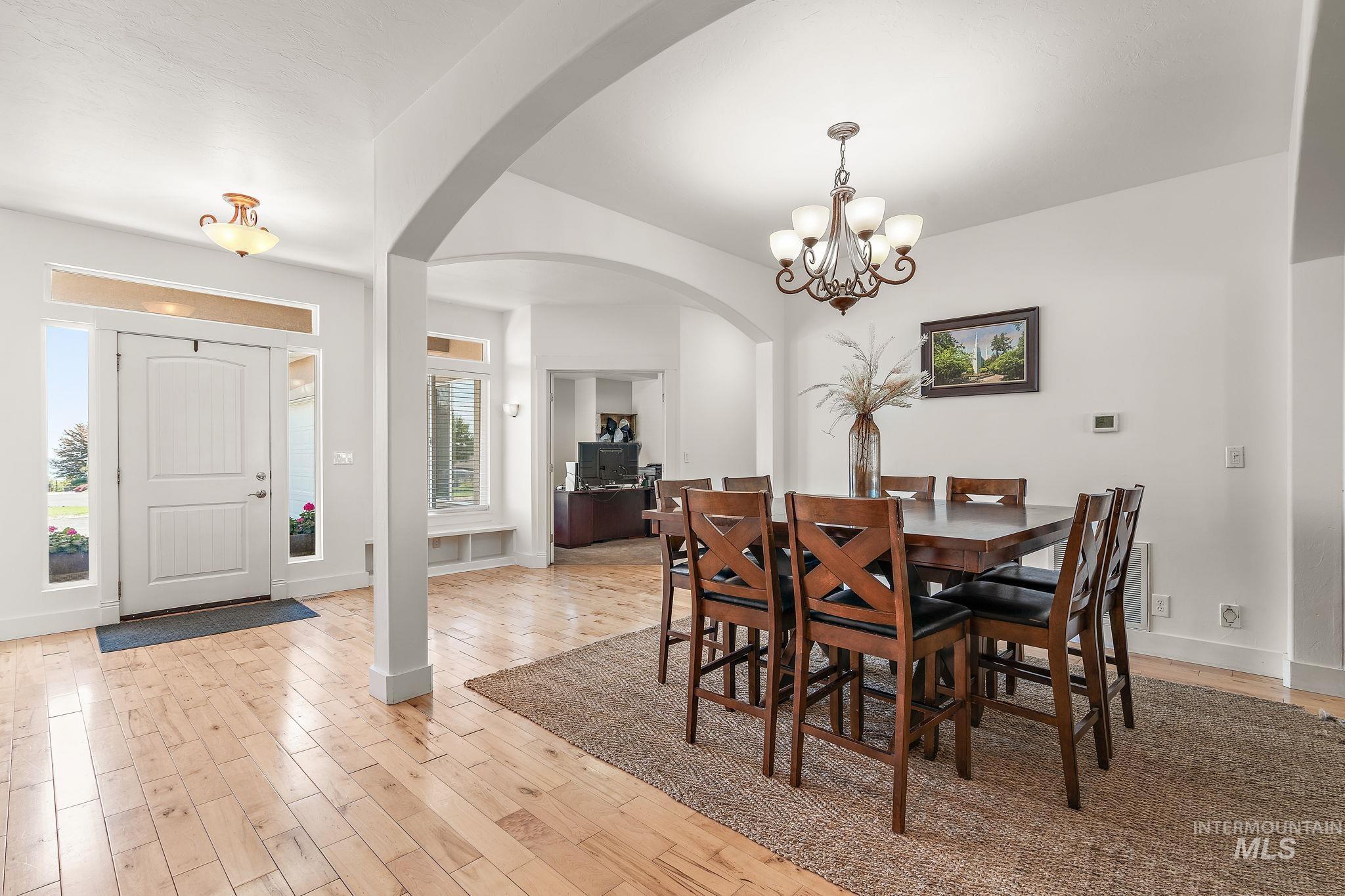 property viewer photo 3