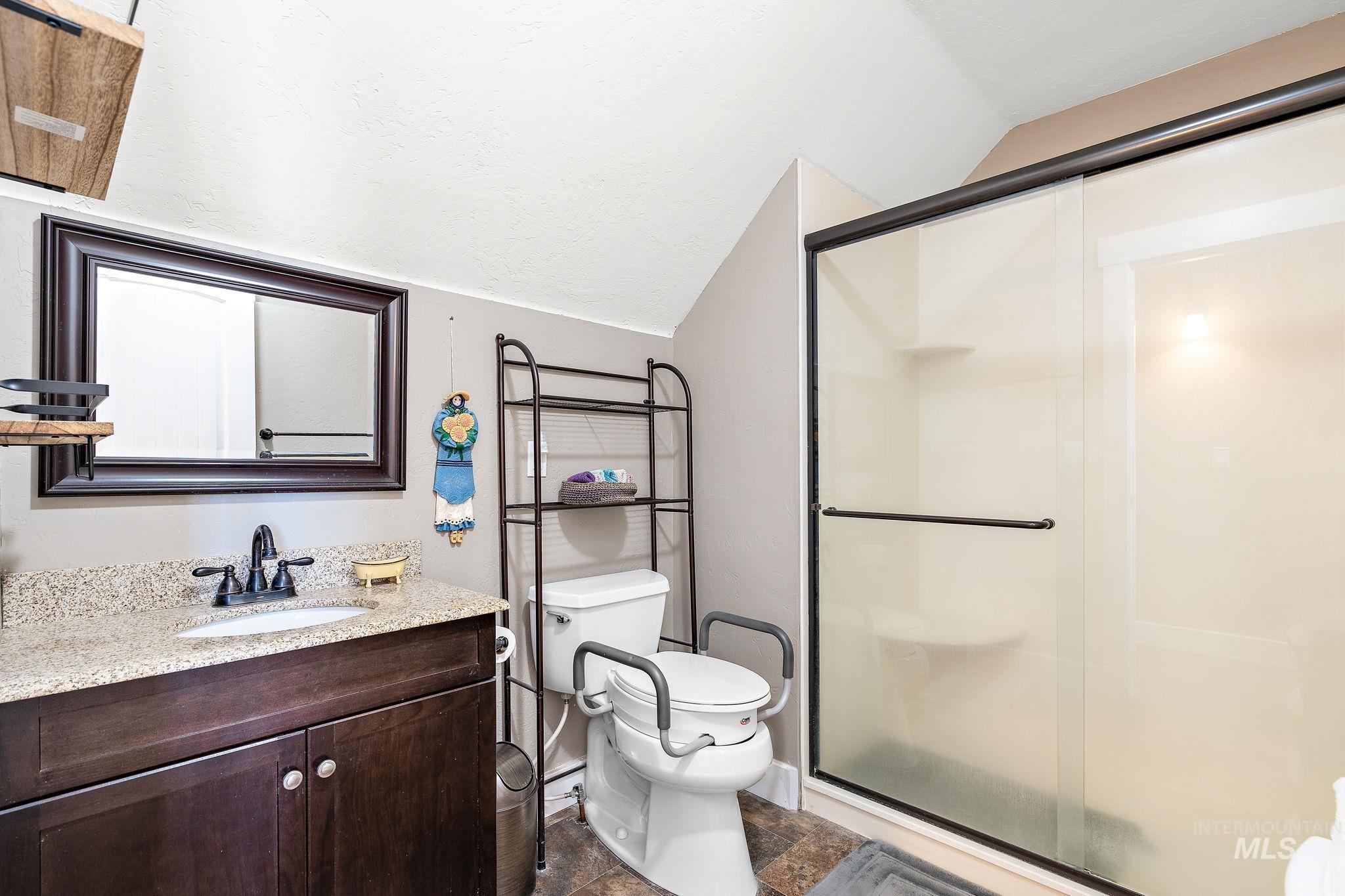 property viewer photo 36