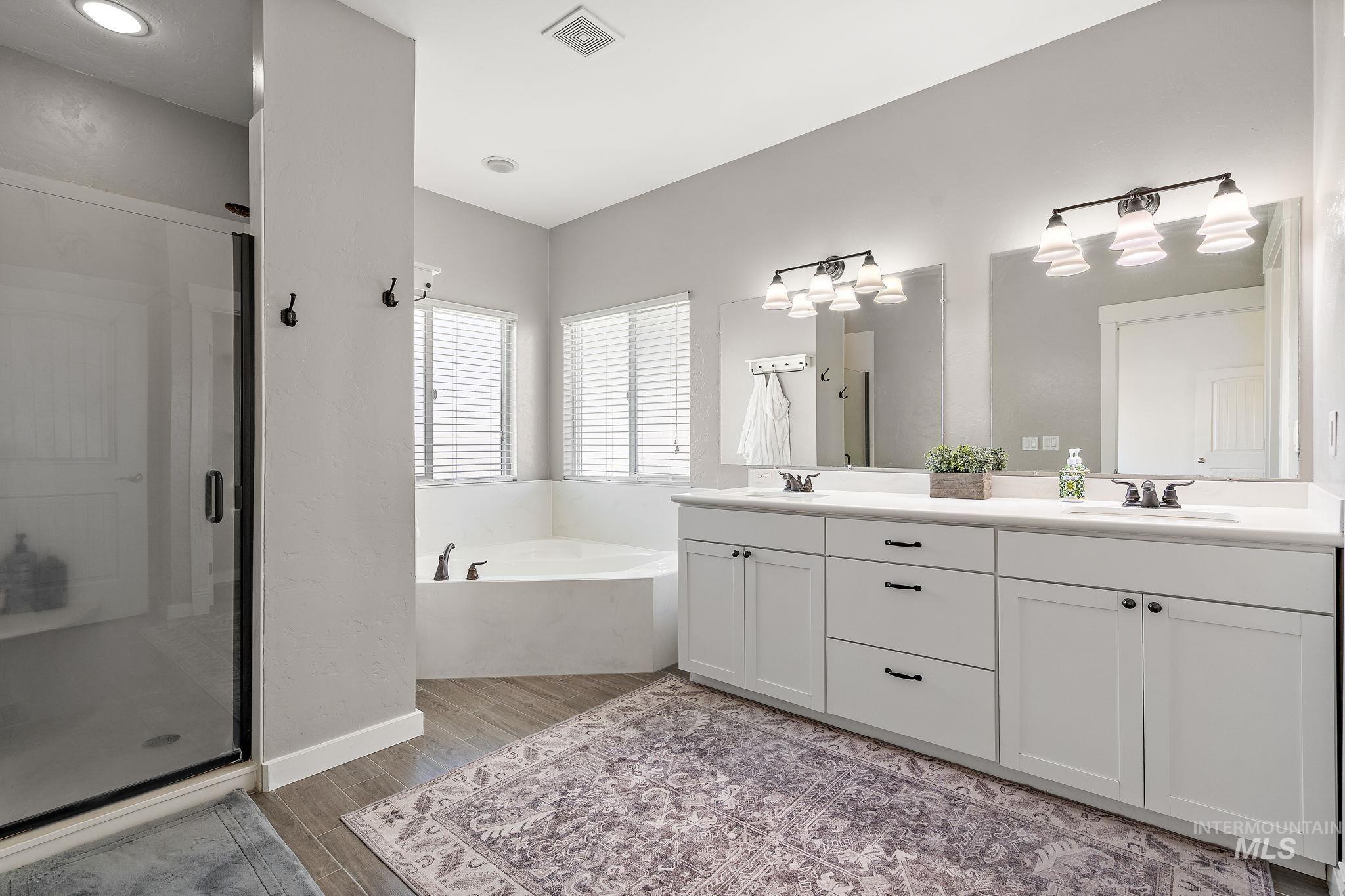 property viewer photo 9
